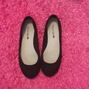 American eagle black slip ons